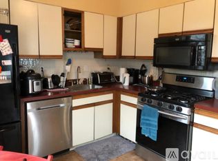 28 Hawthorne St, Boston, MA 02119