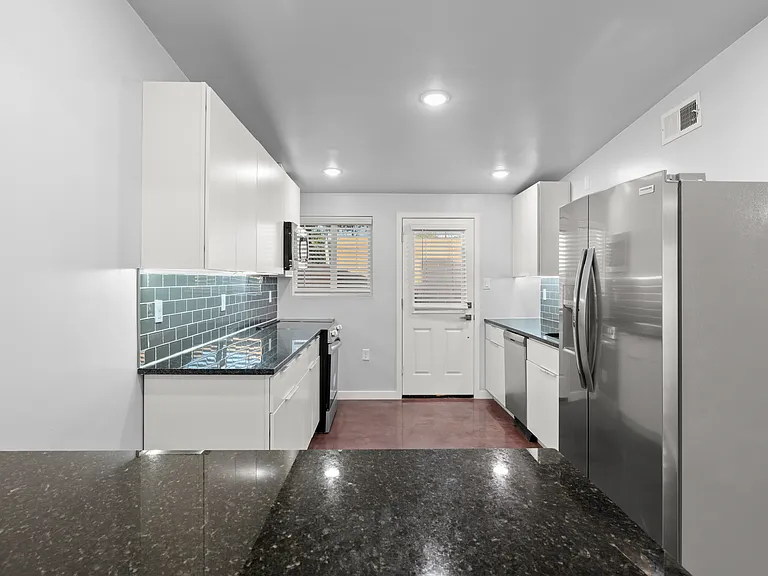 1621 Wyoming Ave #A — Photo 6