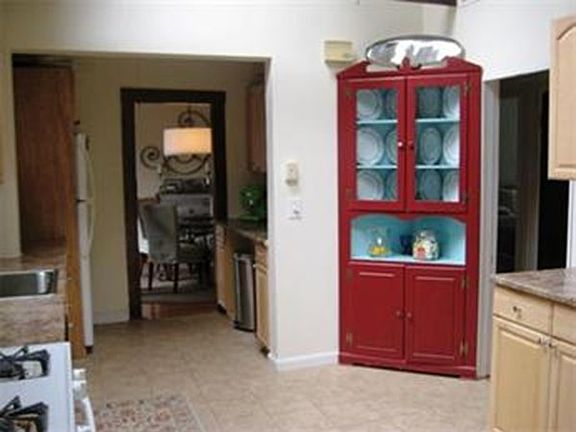 4th image of 120 Oxford Rd #2