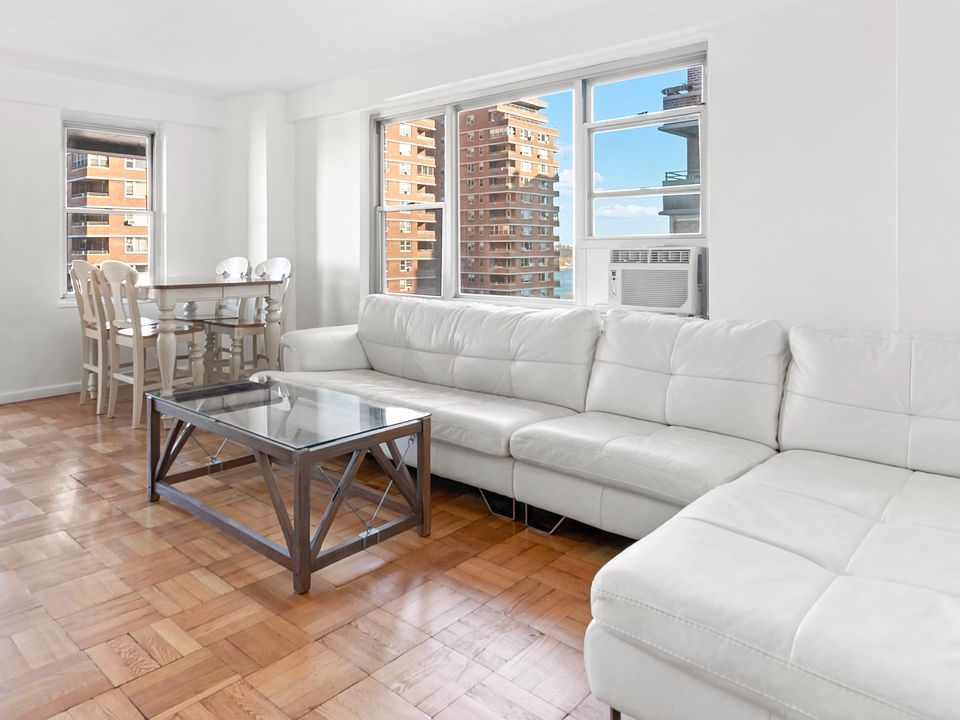 1st image of 570 Grand St APT H1004