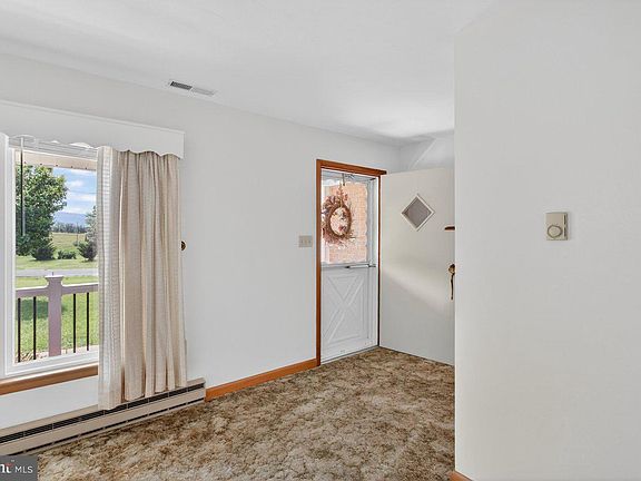 5th image of 255 Verbena Rd