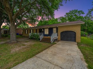 8460 Yorkshire Ln, North Charleston, SC 29406