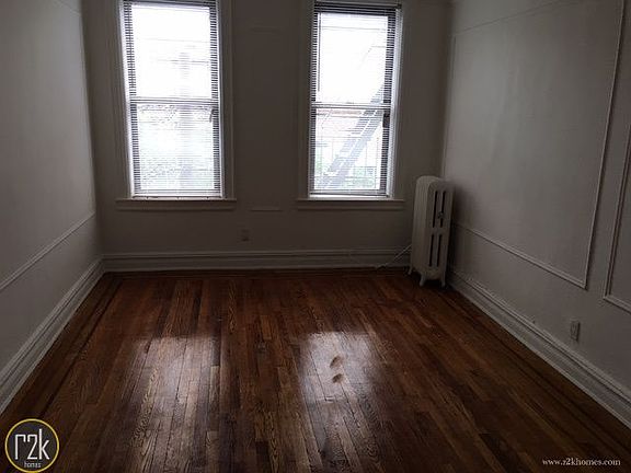 4th image of 3160 33rd St APT A9