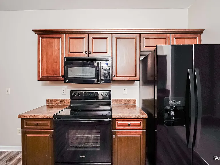 3549 Grand Central Ave — Photo 3