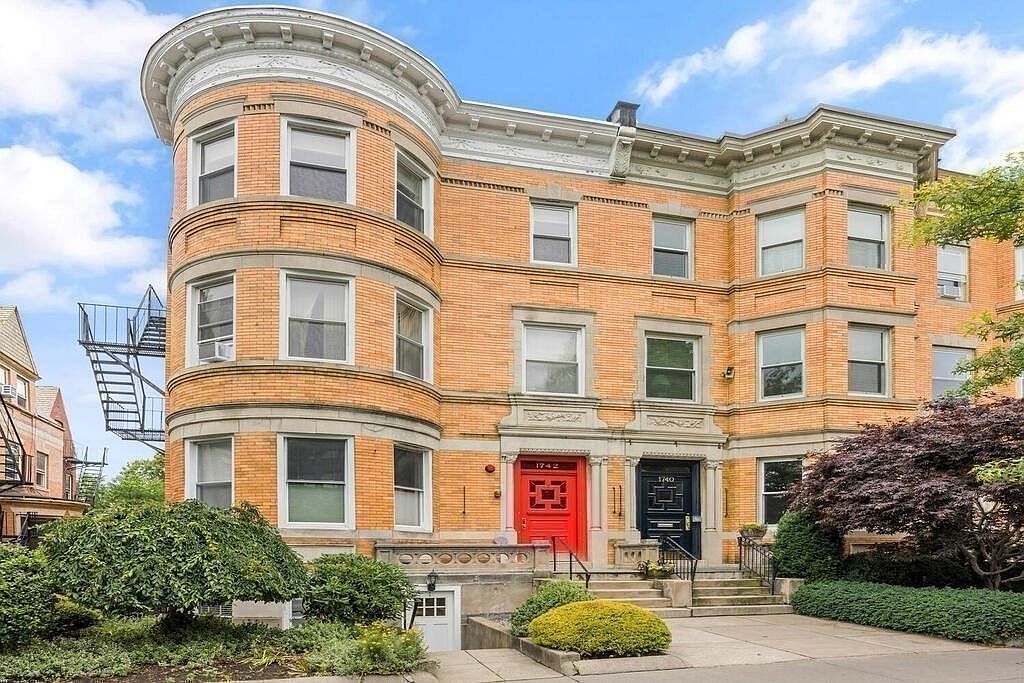1742 Beacon St APT 2, Brookline, MA 02445 MLS 73132183 Zillow