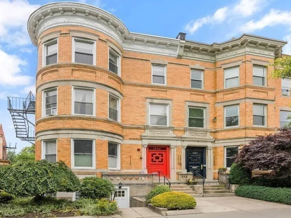 1742 Beacon St APT 2, Brookline, MA 02445