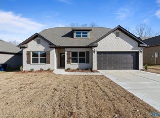 186 Saddle St, New Market, AL 35761