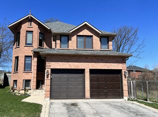 205 Cardinal St, Barrie, ON L4M6G8