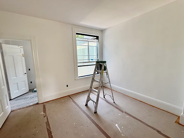 33 Brewster St — Photo 11