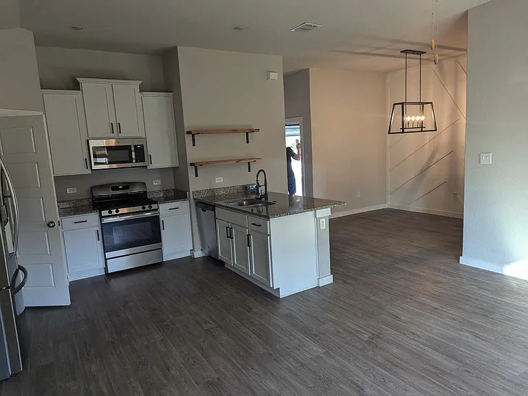 Kitchen/dining