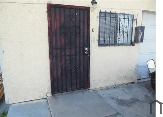 1117 E Tucker St #C — Photo 18