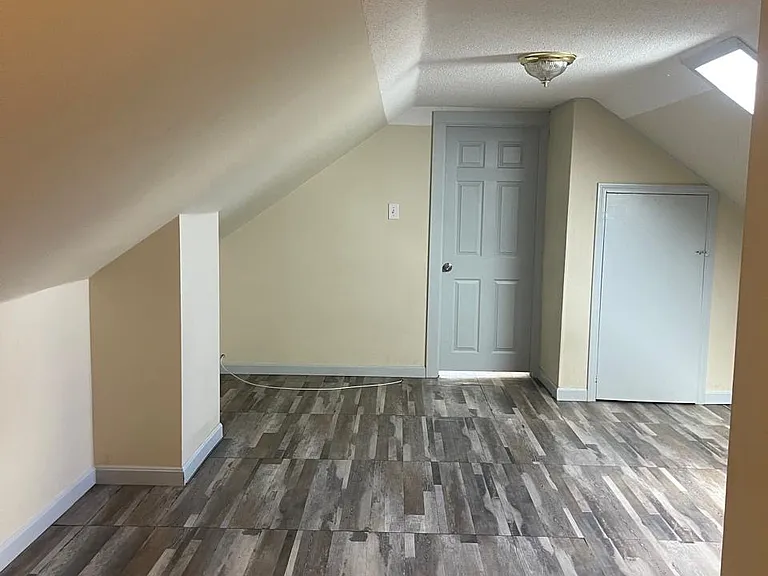 403-405 High St #4 — Photo 7