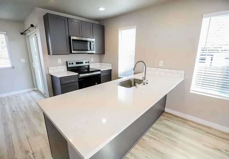3001 E 36th Ave #1 — Photo 5