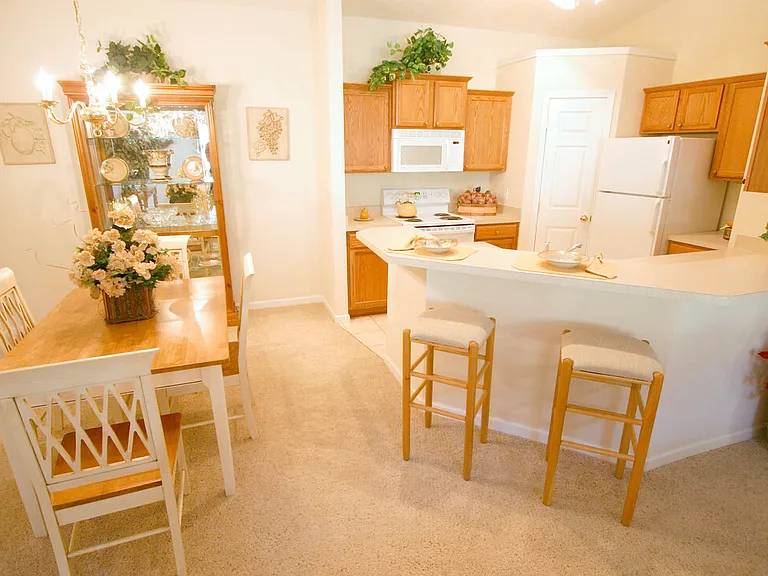 Freedom Crossing Apartments — Photo 7