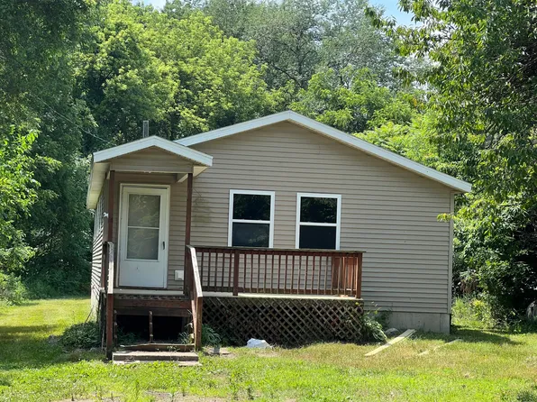 2117 E Jackson Dr, Tekonsha, MI 49092