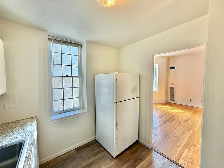 1718 Corcoran St NW #22 — Photo 9