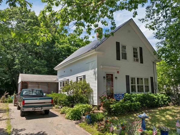 22 Cosmar Drive, Wakefield, NH 03872