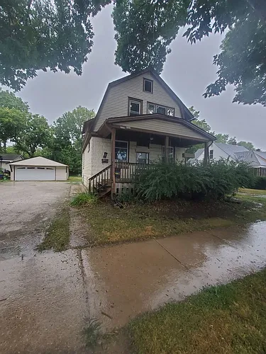 8727-8729 W Maple St. (Duplex) Photo 1