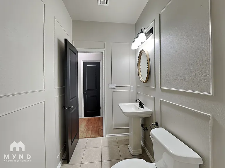 1101 Midway Rd — Photo 15