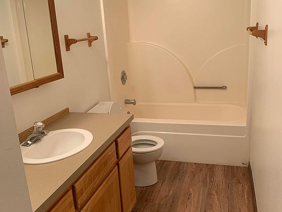 5th image of 100 2nd Ave #102-103-10
