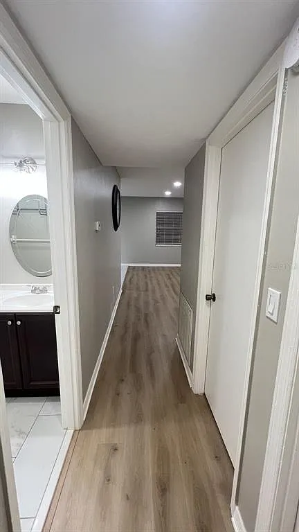 2 bed, 1.0 bath, 1000 sqft, $1,500 — Photo 4