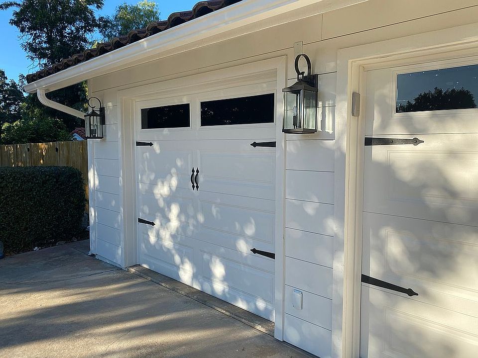 2nd image of 546 Parsons Ln