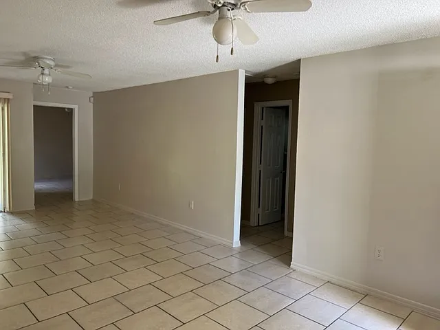 4204 E Hanna Ave — Photo 13