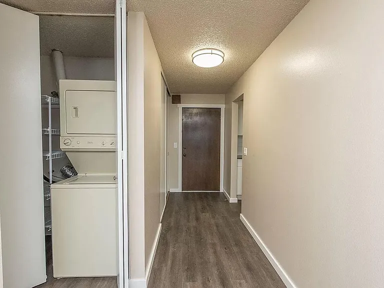 4529 44th Ave SW #204 — Photo 11