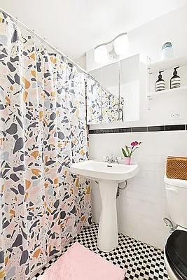 Sold by Compass | media 6