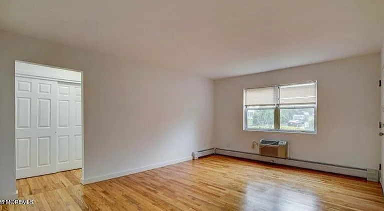 728 Greens Ave #3 — Photo 8