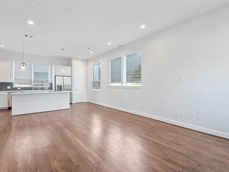 3004 Charline Ave — Photo 16