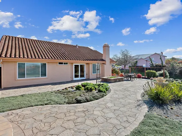 304 Brighton Dr, Vallejo, CA 94591