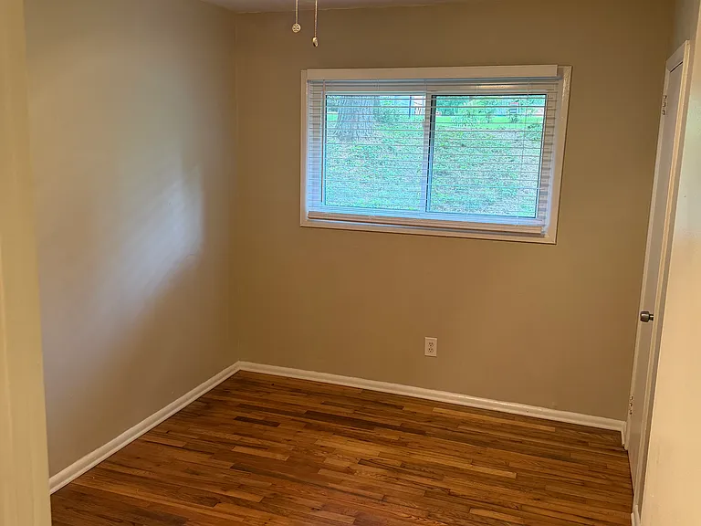 1078 Palafox Dr — Photo 7