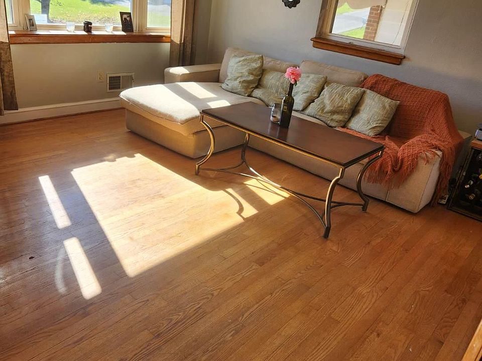 1st image of 3234 Richard Ave NE