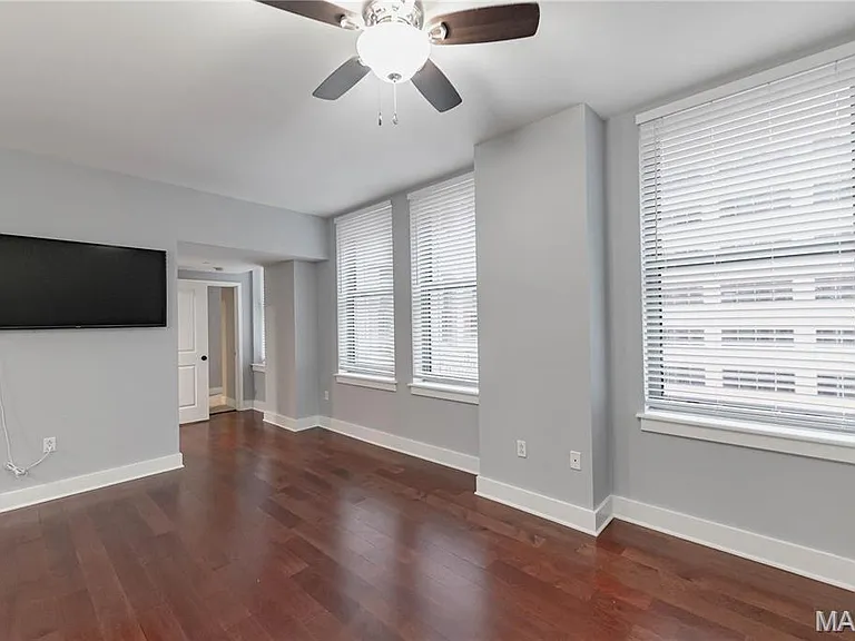 314 N Broadway Ave #1405 — Photo 14