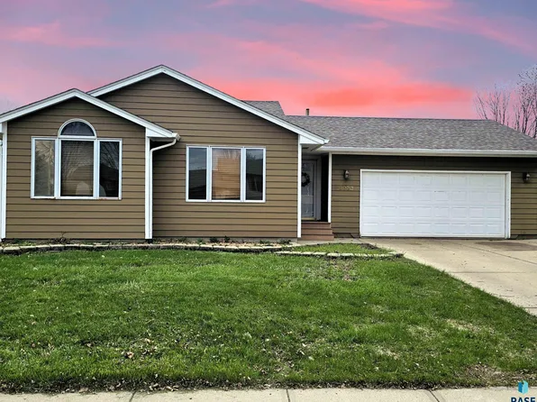 6033 W Jordan Ct, Sioux Falls, SD 57106