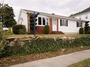 85 Naples Ave, Providence, RI 02908