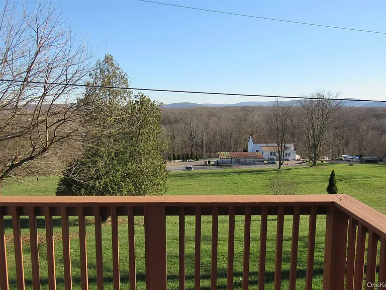 37 Alpine Dr #E — Photo 16