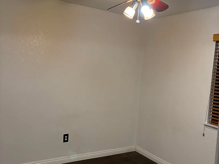 6105 Ambergrove St — Photo 22