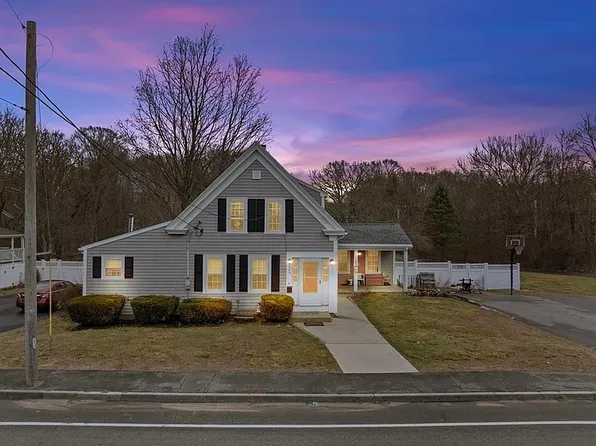 583 Union St #585, Rockland, MA 02370
