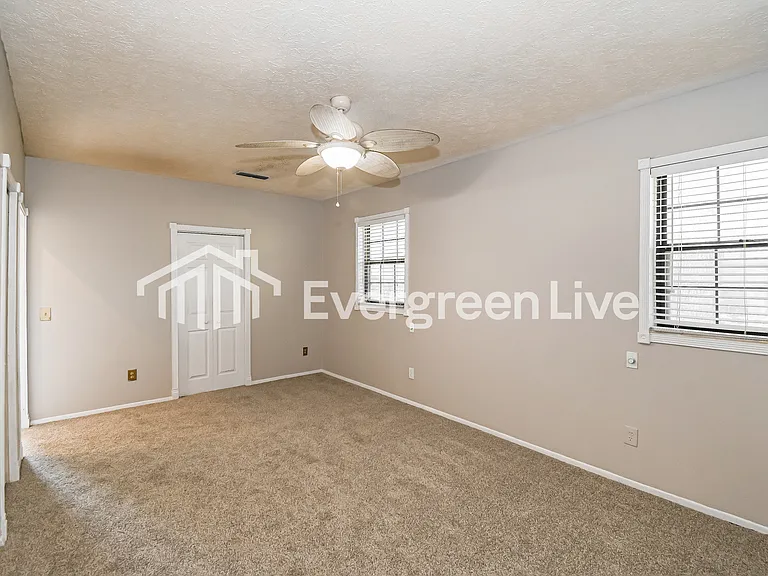 3217 Plateau St — Photo 4