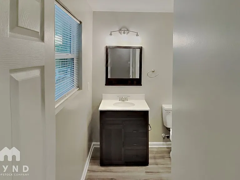 214 Aspen Dr — Photo 9