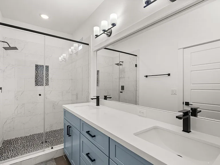 2928 Stevens St — Photo 14
