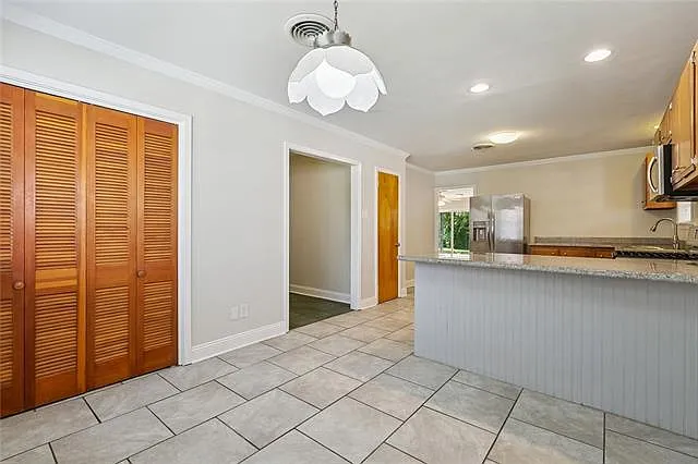 3 bed, 2.5 bath, 1653 sqft, $2,250 — Photo 3