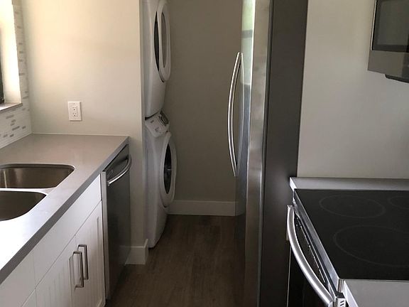 3rd image of 6877 S Countrywoods Cir APT G