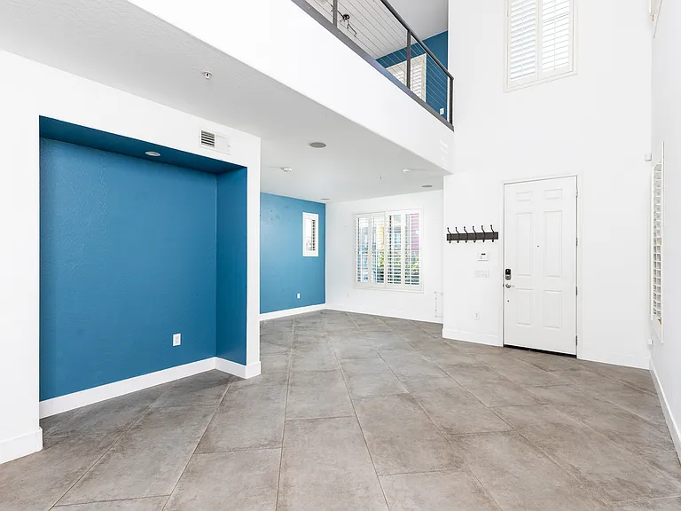 615 E Portland St #177 — Photo 2
