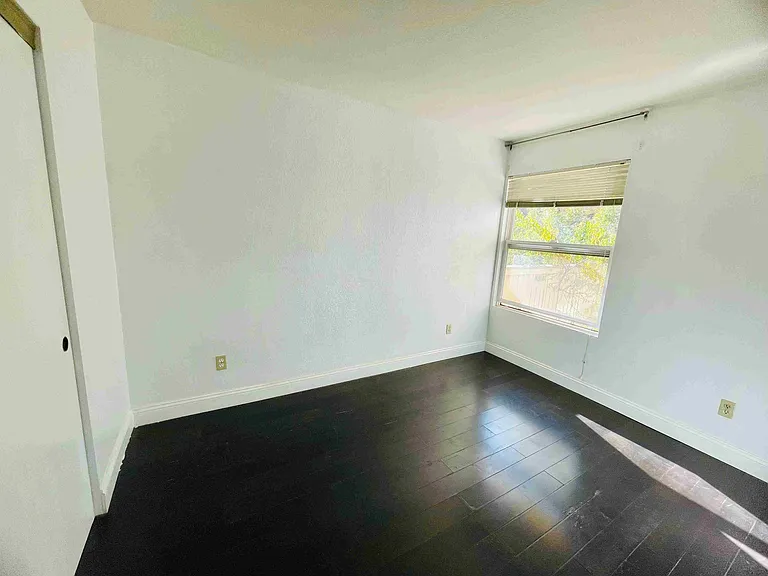 1208 Forest Run — Photo 4