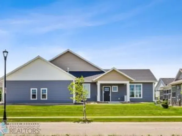 4930 Avery Ln S, Fargo, ND 58104