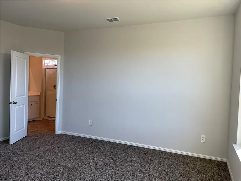 8521 Centerboard Ln — Photo 12