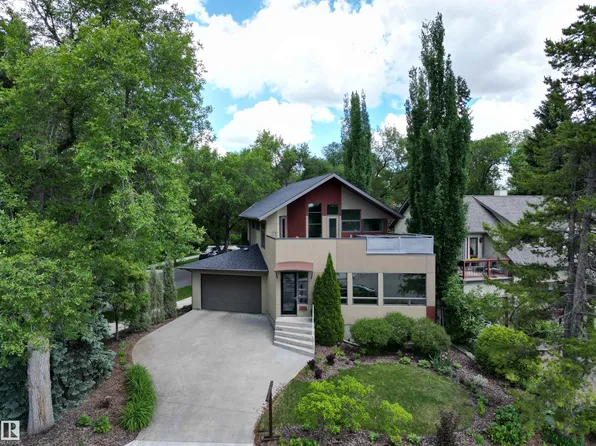 6428 Ada Blvd NW, Edmonton, AB T5W 4P2